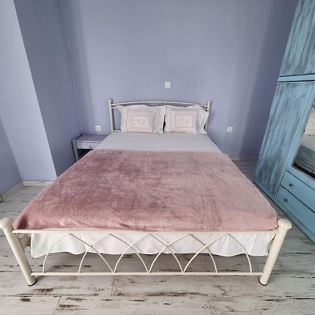 Tararas Apartments Nea Michaniona Pokoj fotografie