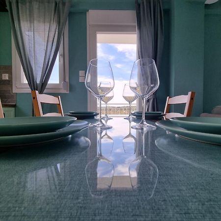 Tararas Apartments Nea Michaniona Pokoj fotografie